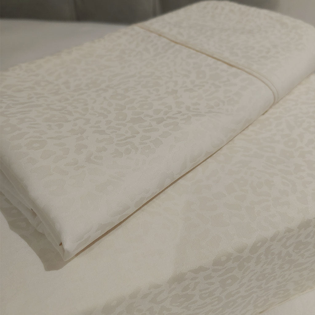 H+L Luxury Cheetah Jacquard Sheet Set